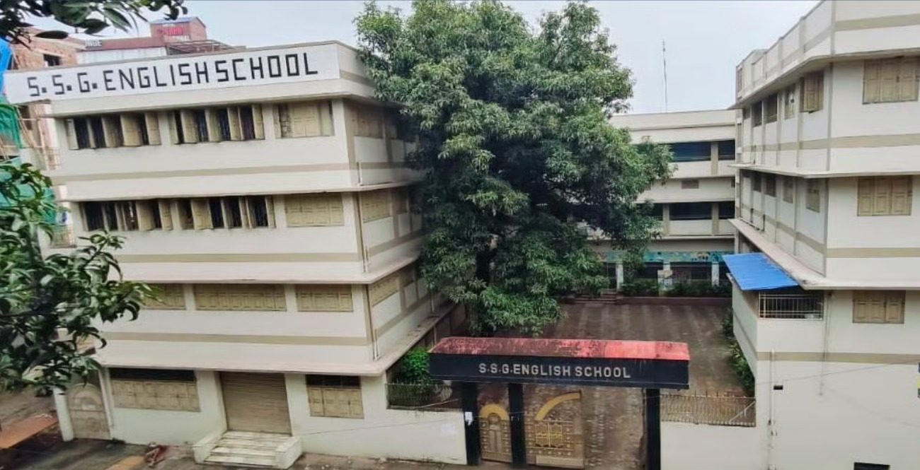 Students at SSG English School